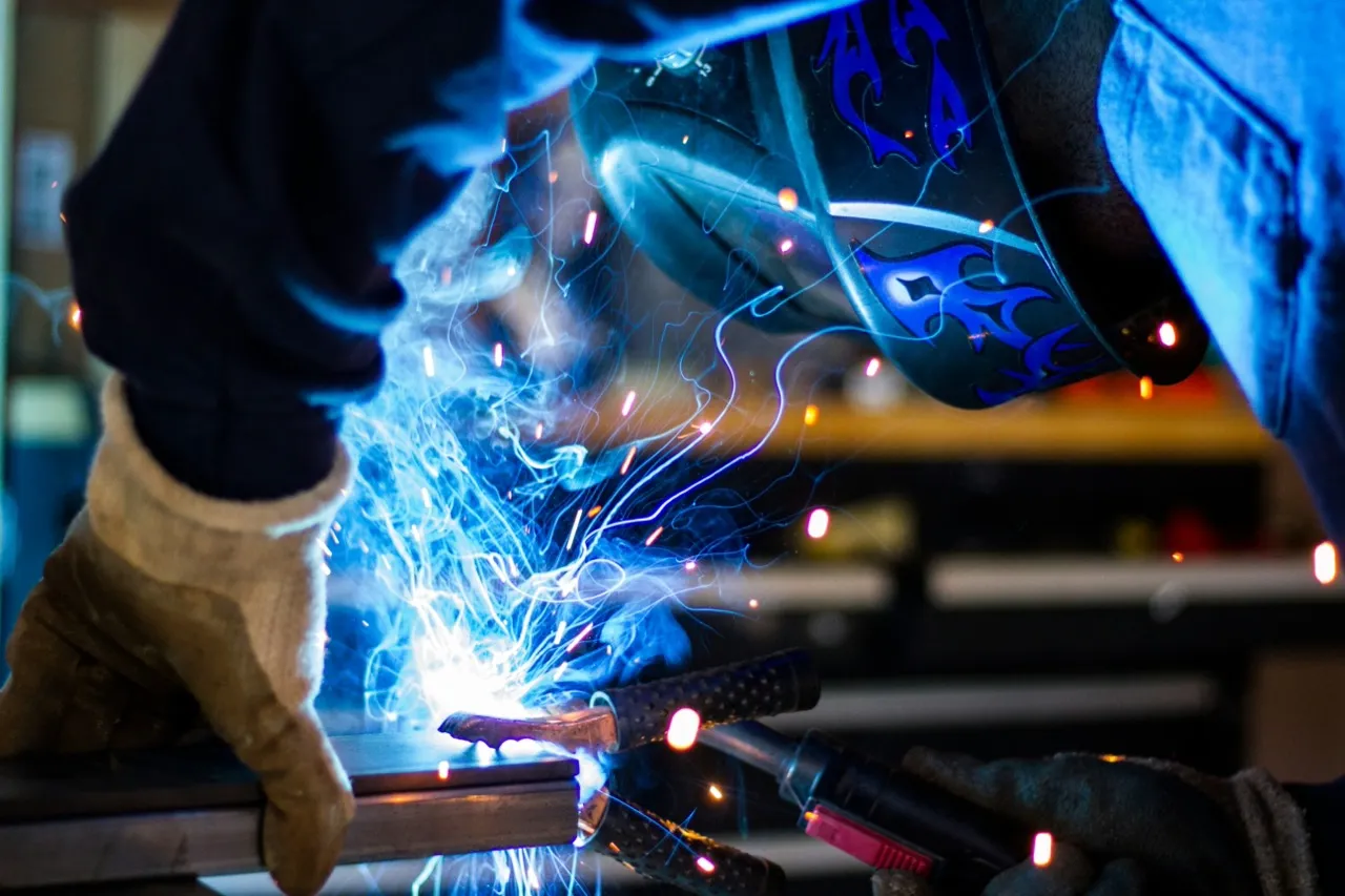 Industriedemontage Hero